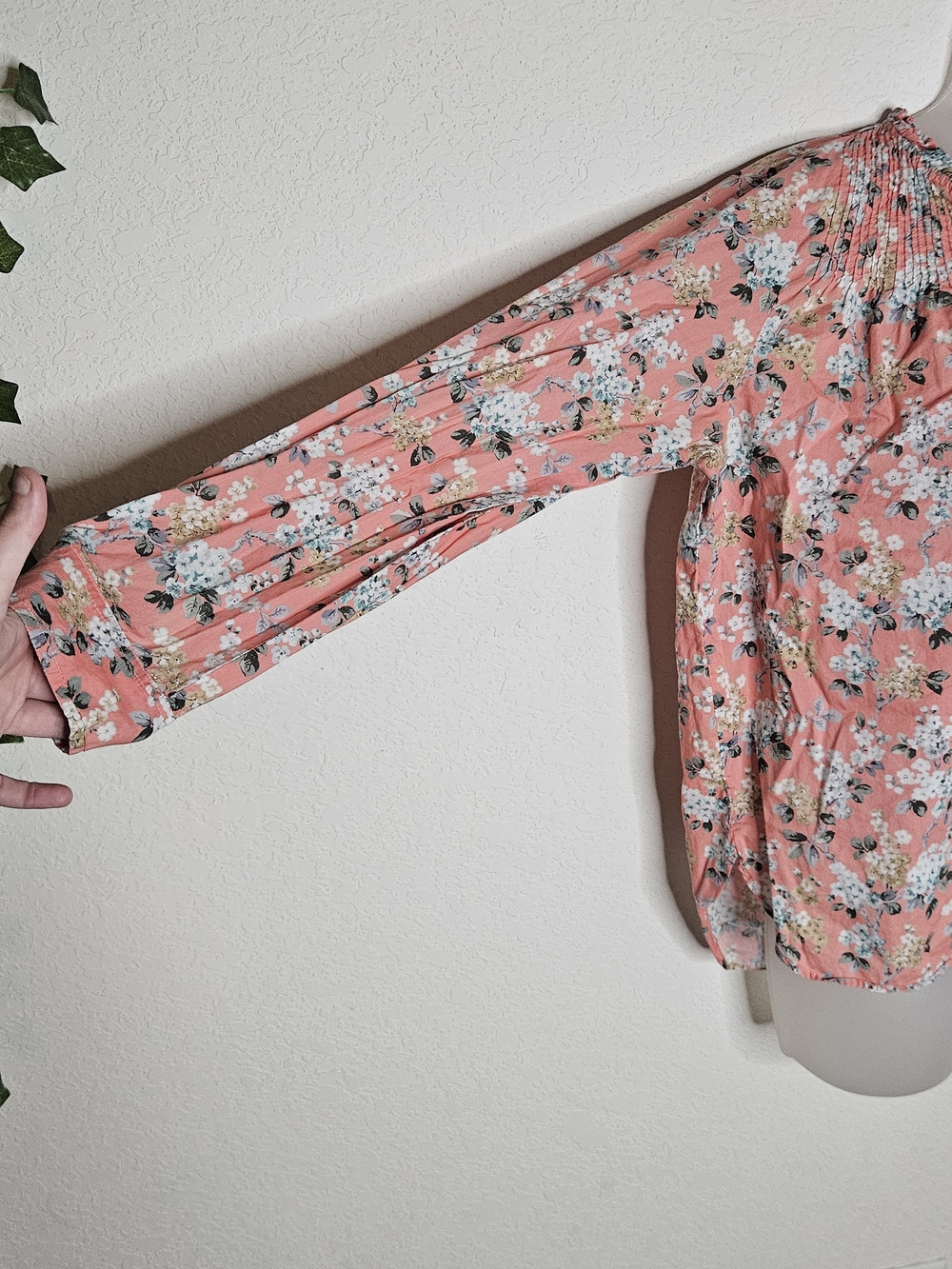 J.Crew Liberty Fabric Floral Pintuck Blouse Size 8 Coral Cotton Top Boho Coastal - Picture 5 of 10